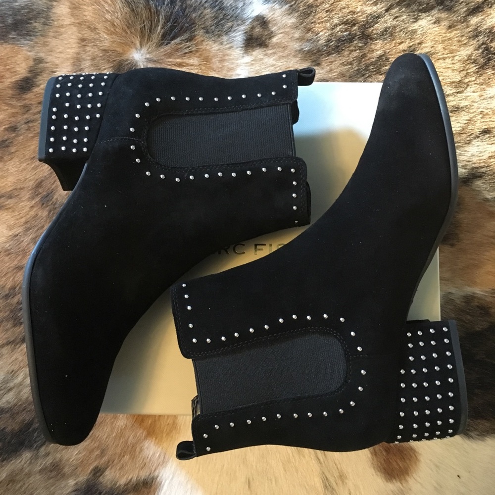 Brand new blk suede booties with small studding